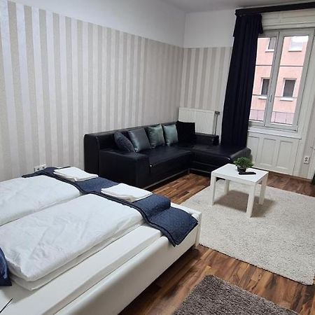 Elegant Apartment In The Hearth Of Budapest Budapeste Exterior foto